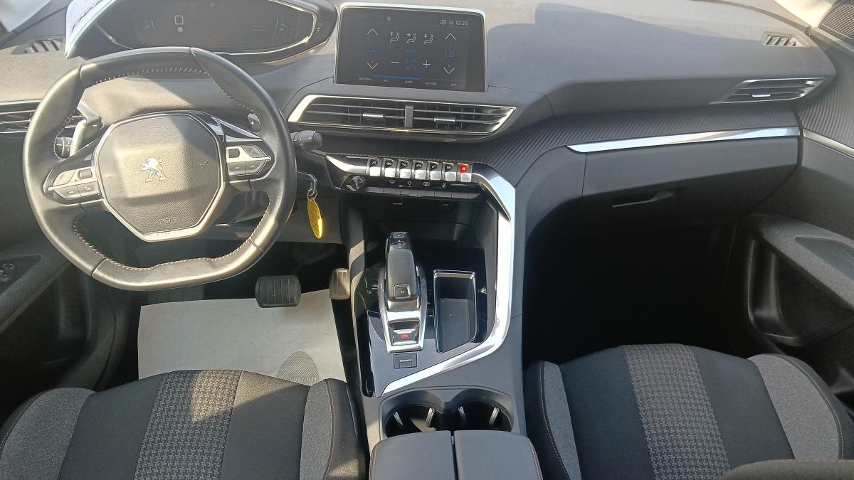 Peugeot 3008 1.5 HDI 130CV EAT8 Business